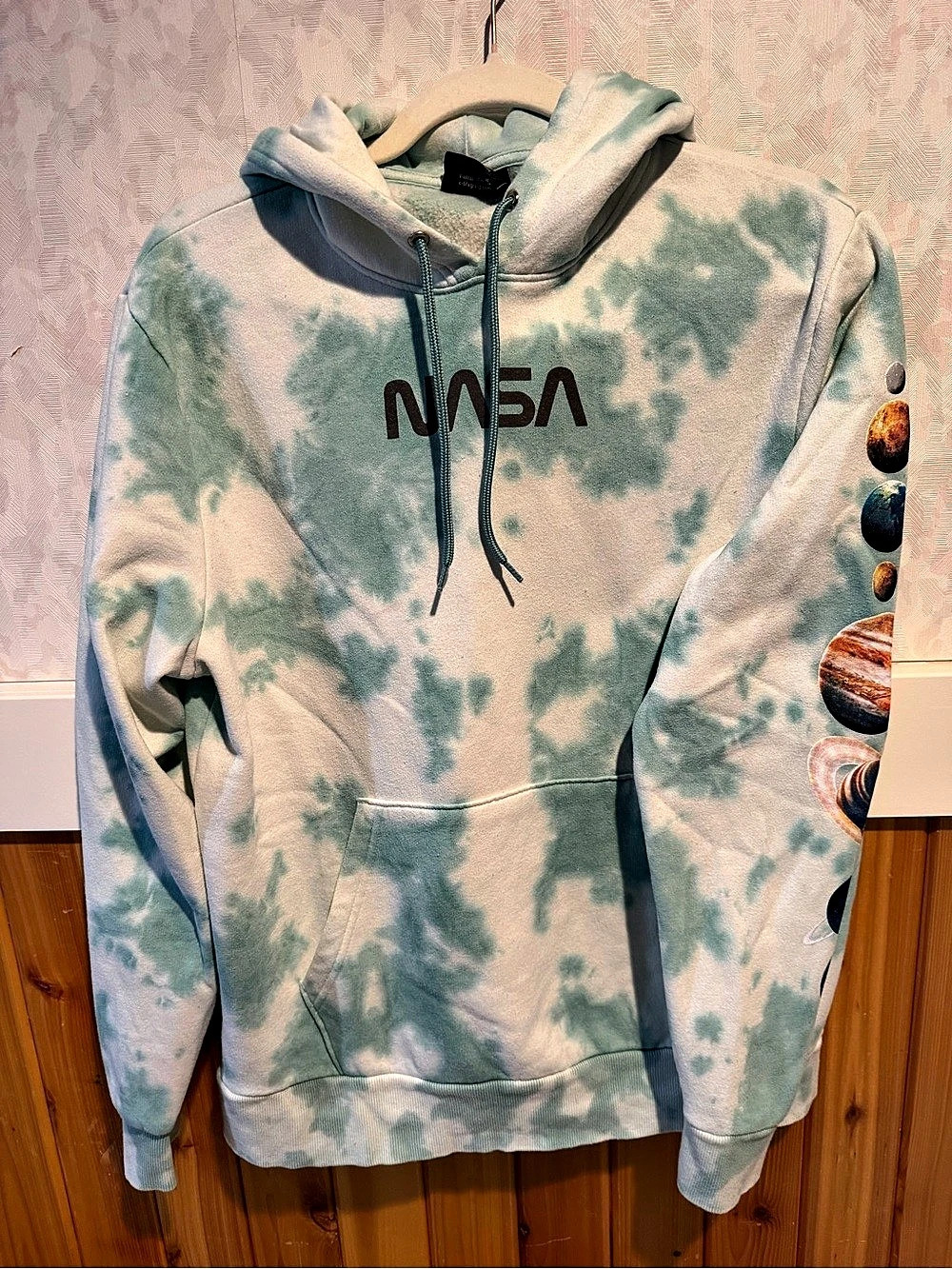 Hyper Space NASA Planets Sleeve Tie Dye Hoodie Men's (junior?) Medium
